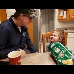 Meet your Posher, Dyllon